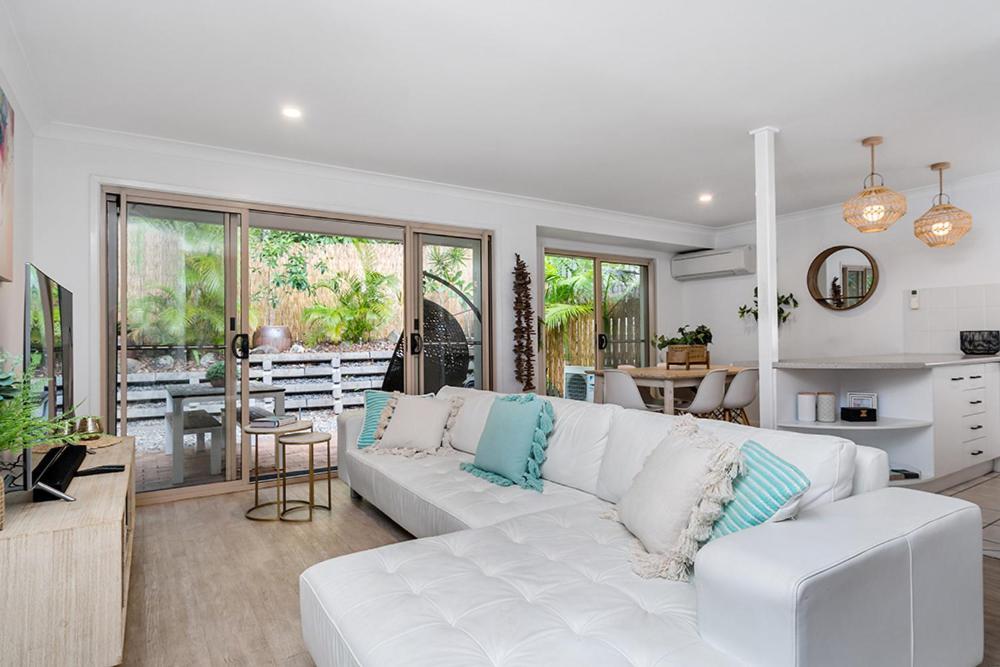 Byron Lakeside Holiday Apartments Byron Bay Exteriör bild