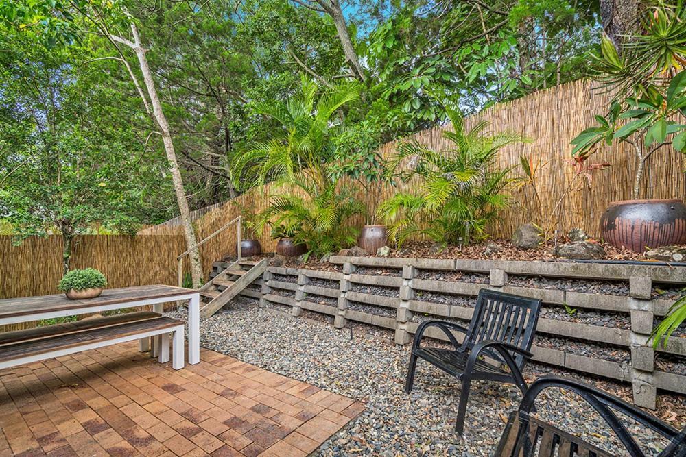 Byron Lakeside Holiday Apartments Byron Bay Exteriör bild