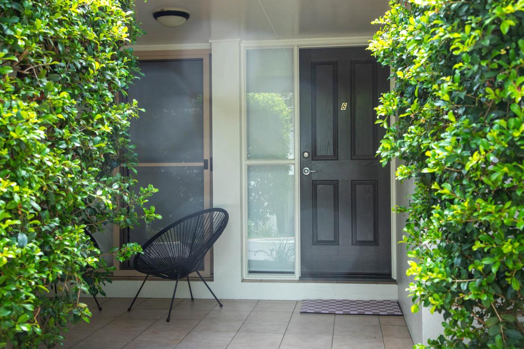 Byron Lakeside Holiday Apartments Byron Bay Exteriör bild